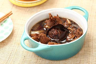 《最终幻想16》中文字幕版预告 更多新细节公开